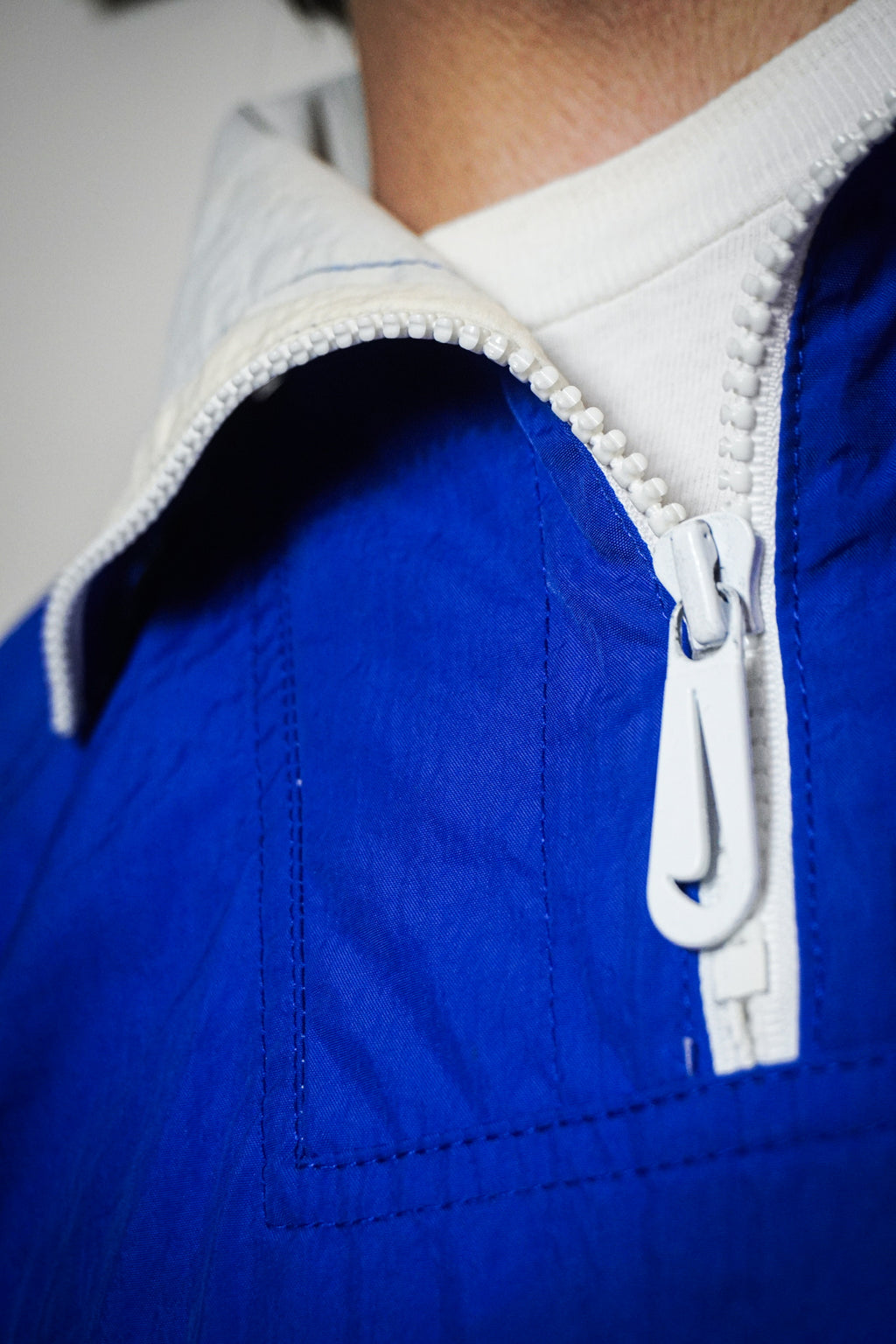 Vintage 90s Nike Embroidered Swoosh Blue White Quarter Zip Mock Neck Pullover Windbreaker Jacket